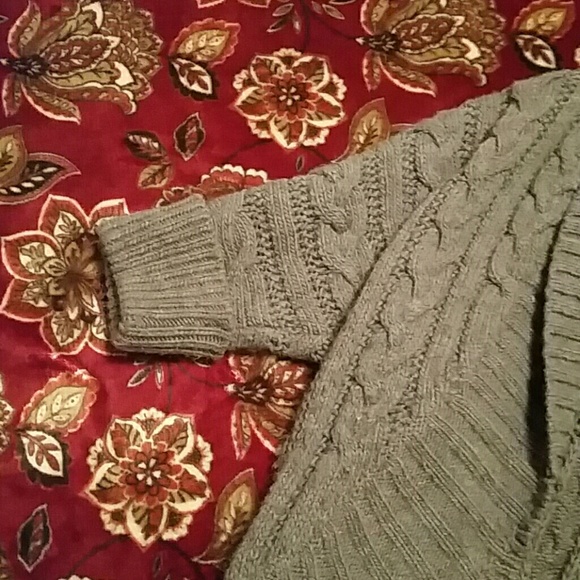 Brown Chunky Knit Sweater - Picture 2 of 3